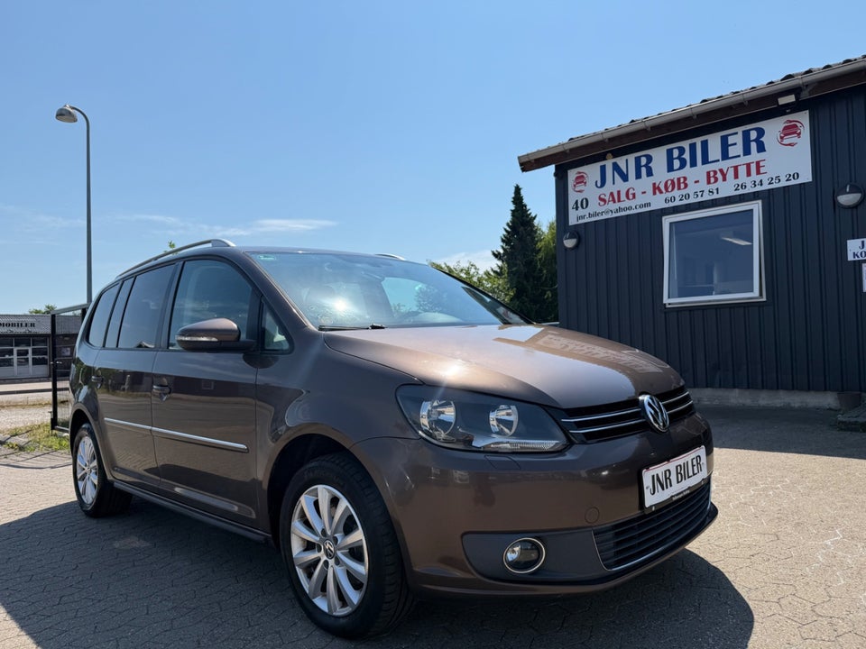 VW Touran 2,0 TDi 140 Comfortline DSG BMT 7prs 5d
