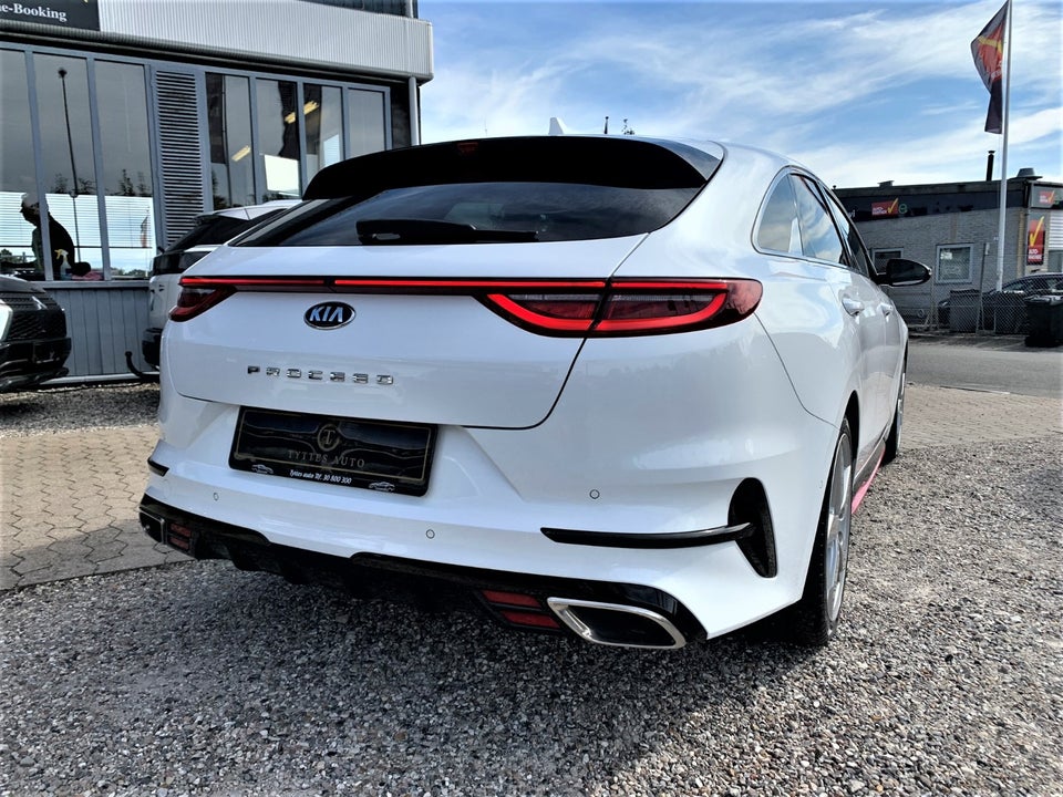 Kia ProCeed 1,6 T-GDi GT DCT 5d