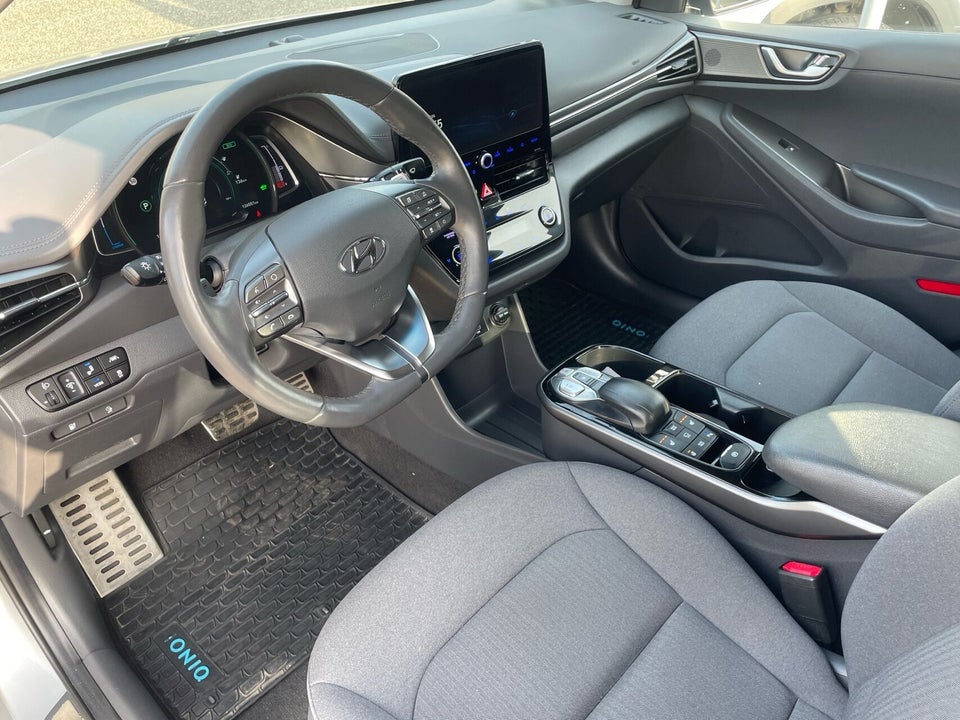 Hyundai Ioniq 40 EV Premium 5d