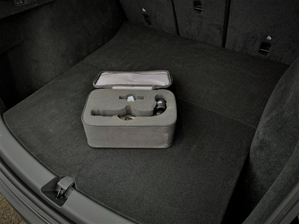 Tesla Model Y Long Range AWD 5d