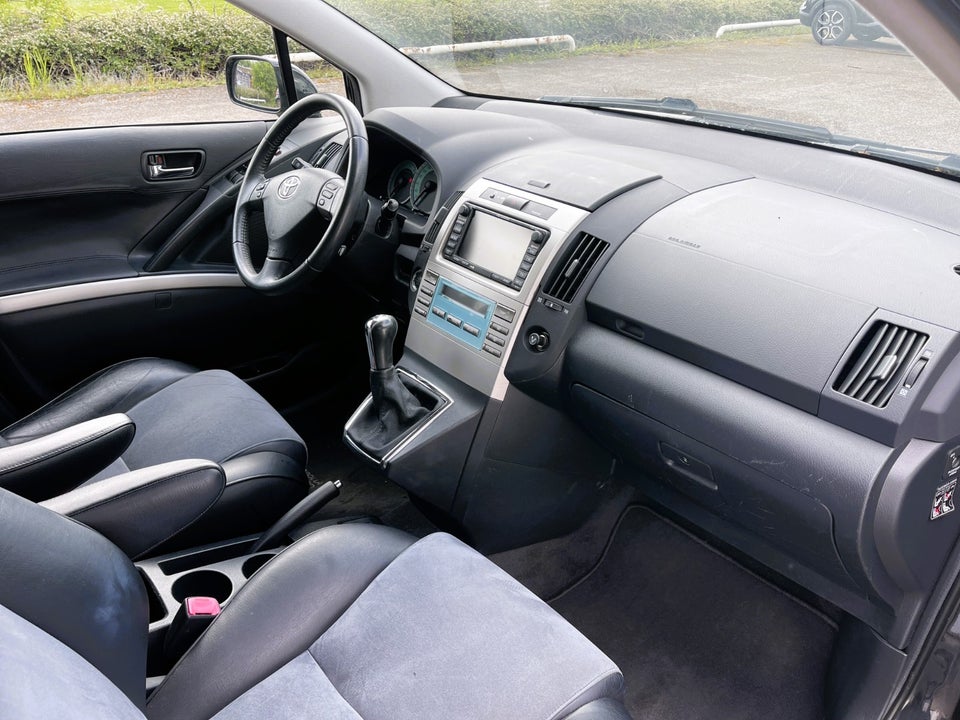 Toyota Corolla Verso 2,2 D-4D 136 Sol 7prs 5d