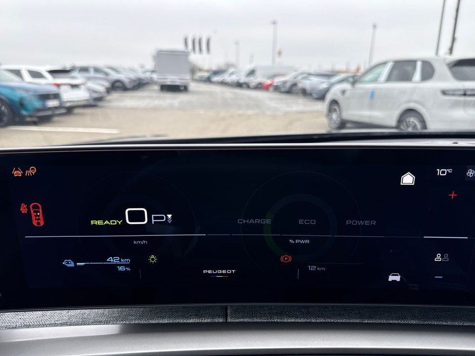 Peugeot e-5008 77 Allure 7prs 5d