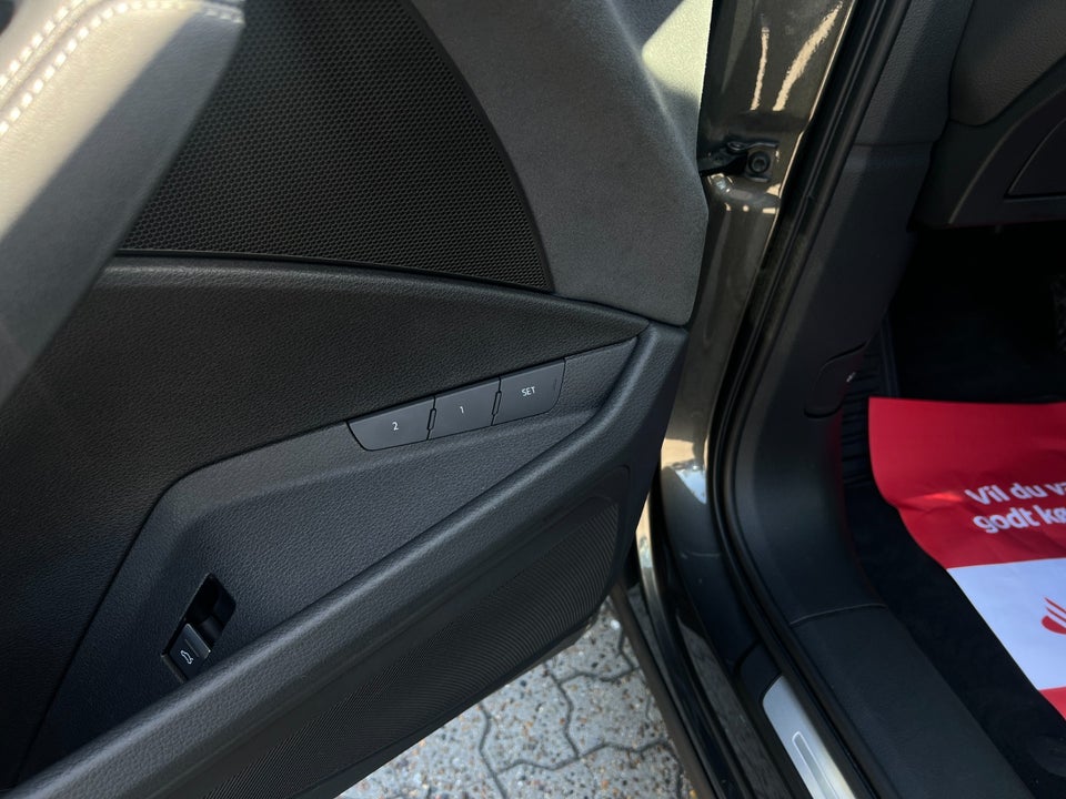 Audi e-tron 55 S-line Sportback quattro 5d