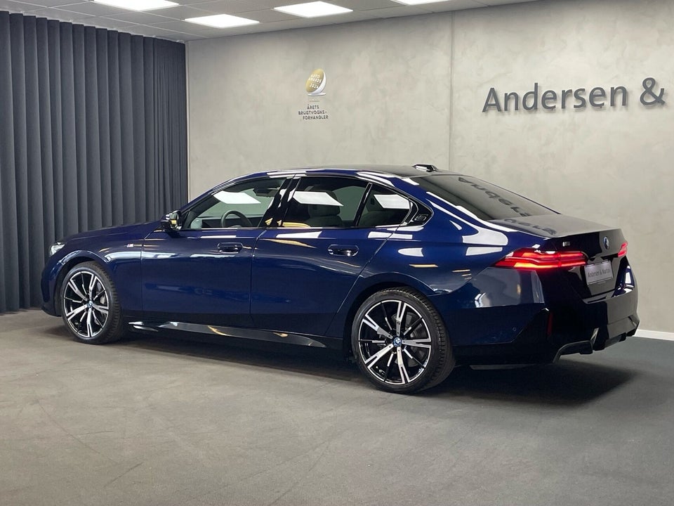 BMW i5 xDrive40 M-Sport 4d