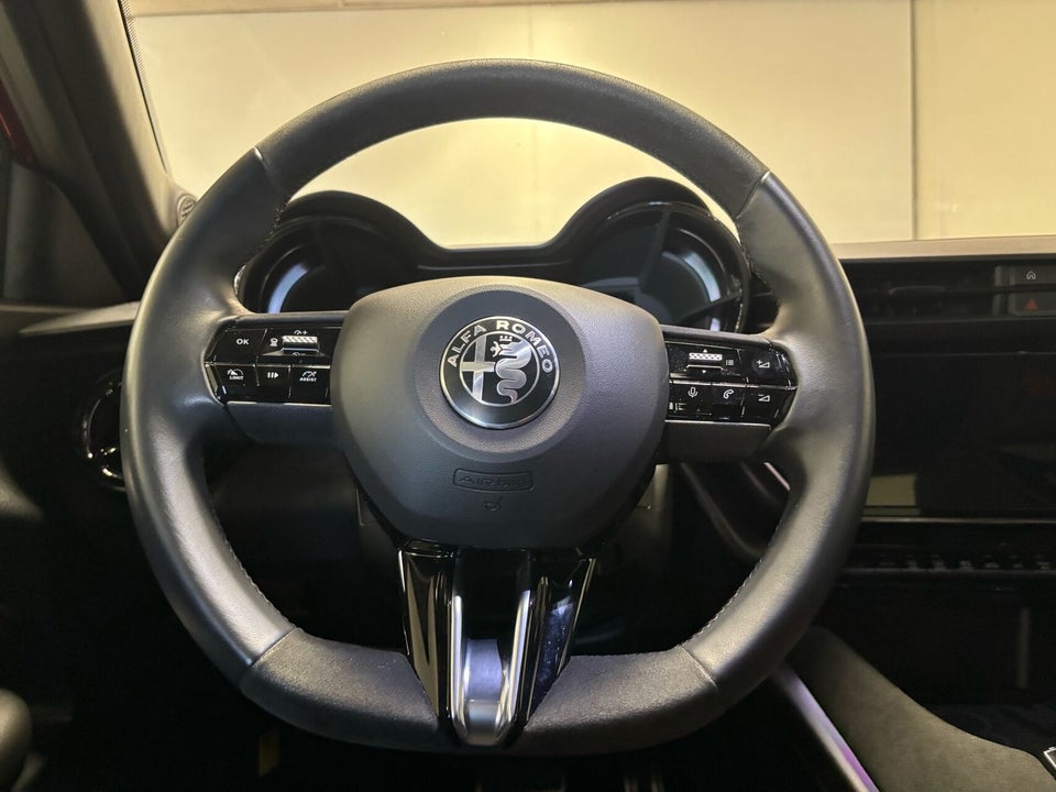 Alfa Romeo Junior Elettrica Speciale 5d