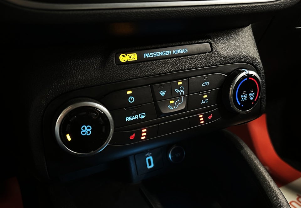 Ford Focus 1,0 EcoBoost Active 5d