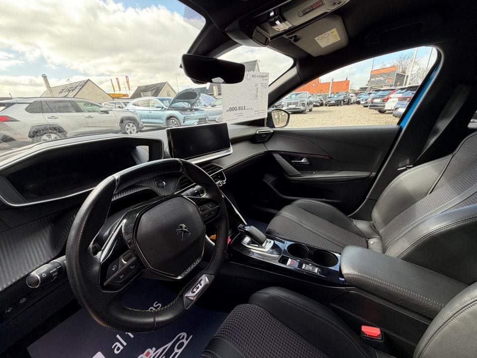 Peugeot e-208 50 GT 5d