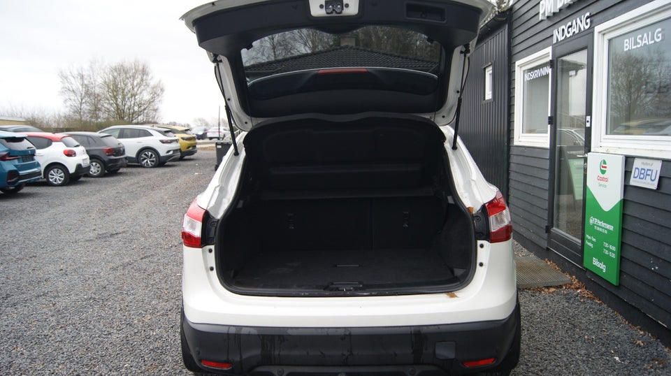 Nissan Qashqai 1,2 Dig-T 115 N-Connecta 5d