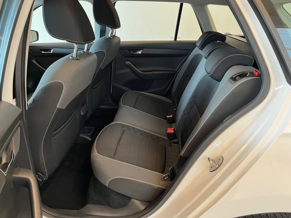 Skoda Fabia 1,0 TSi 110 Ambition Combi DSG 5d
