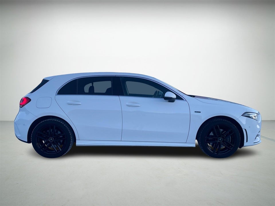 Mercedes A250 e 1,3 AMG Line aut. 5d