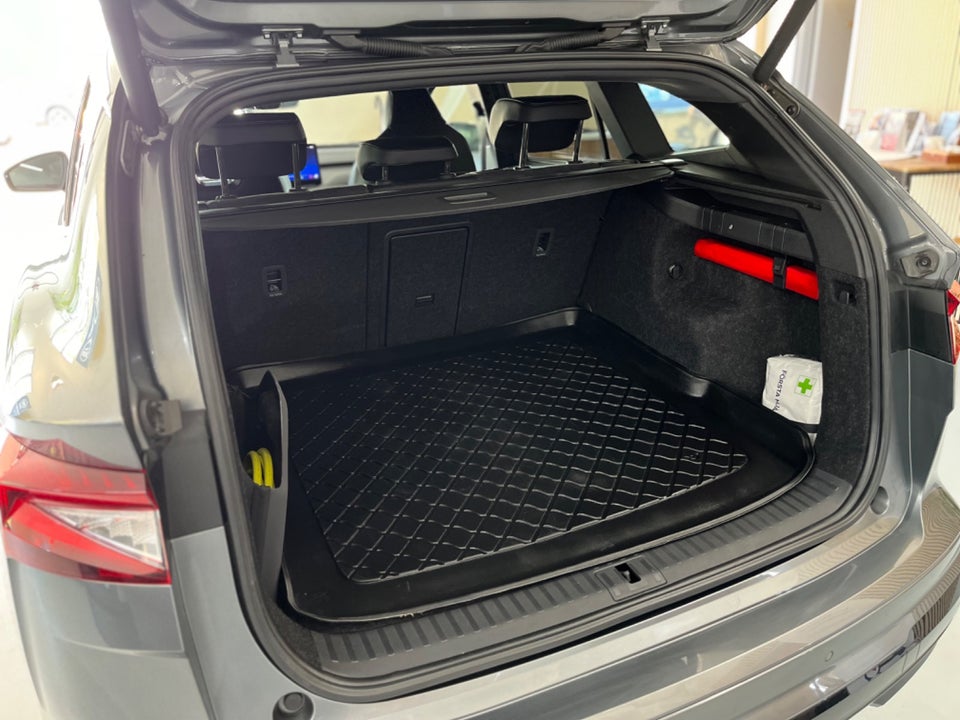 Skoda Enyaq 80X iV Sportline 5d