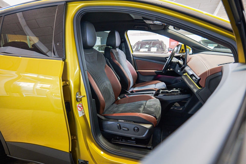 VW ID.4 77 Pro Performance Tech 5d