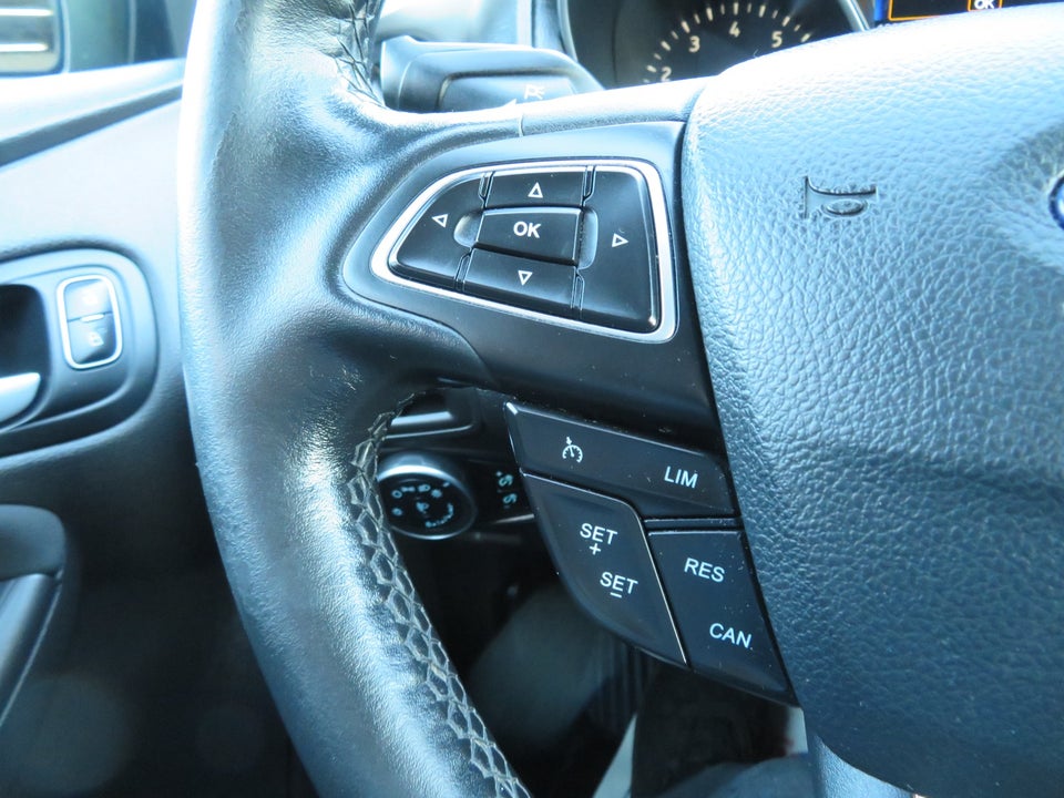 Ford Focus 1,0 SCTi 125 Business stc. 5d
