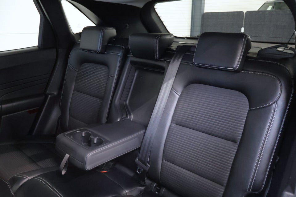 Ford Kuga 2,5 PHEV Titanium CVT 5d