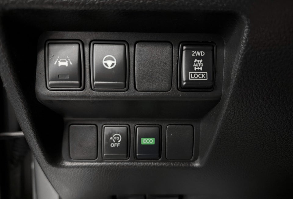 Nissan Qashqai 1,75 dCi 150 N-Connecta X-tr. 4WD 5d