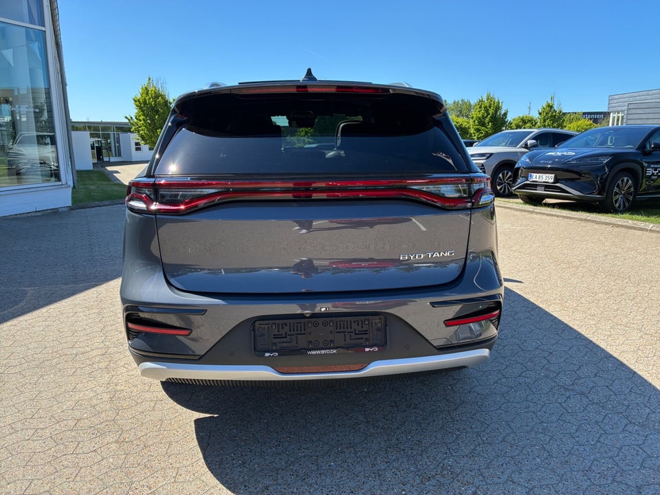 BYD Tang 109 Flagship AWD 7prs 5d