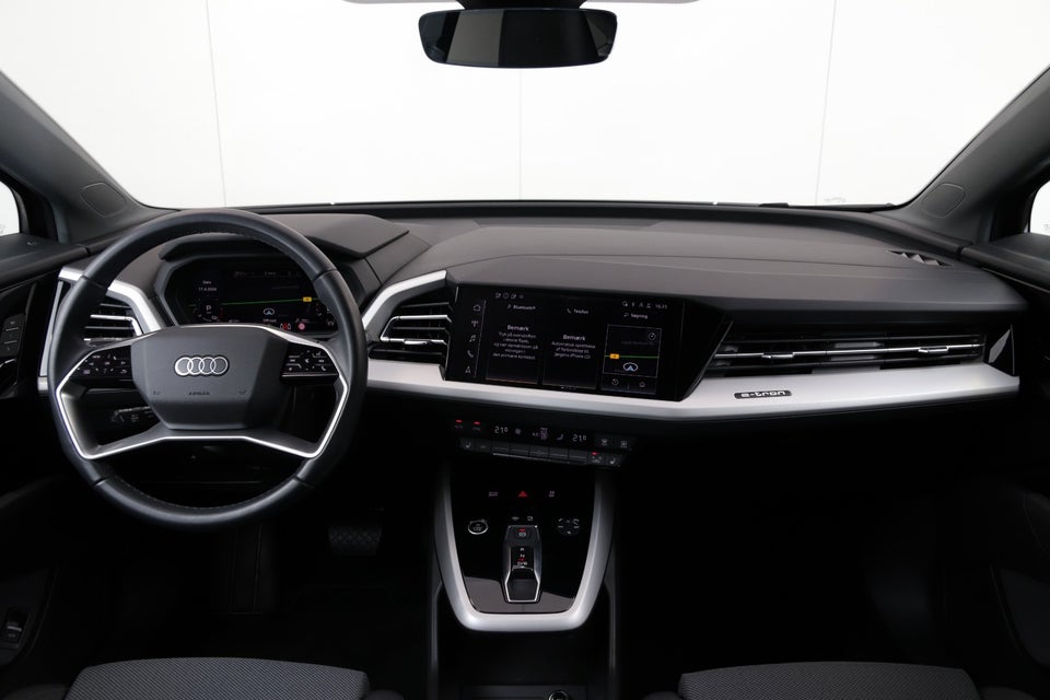 Audi Q4 e-tron 35 S-line Sportback 5d