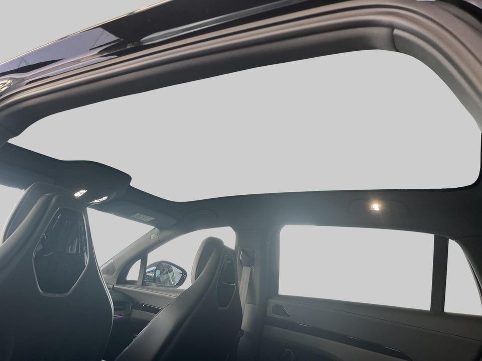 Hongqi EHS7 111 Performance 5d