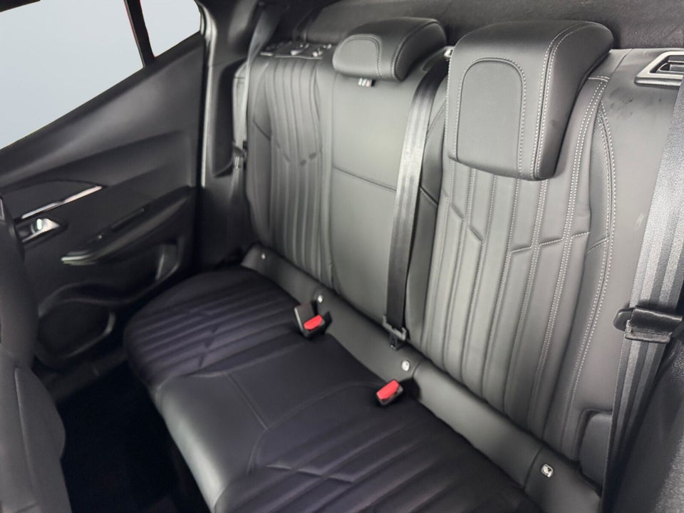 Peugeot e-2008 50 GT Pack 5d