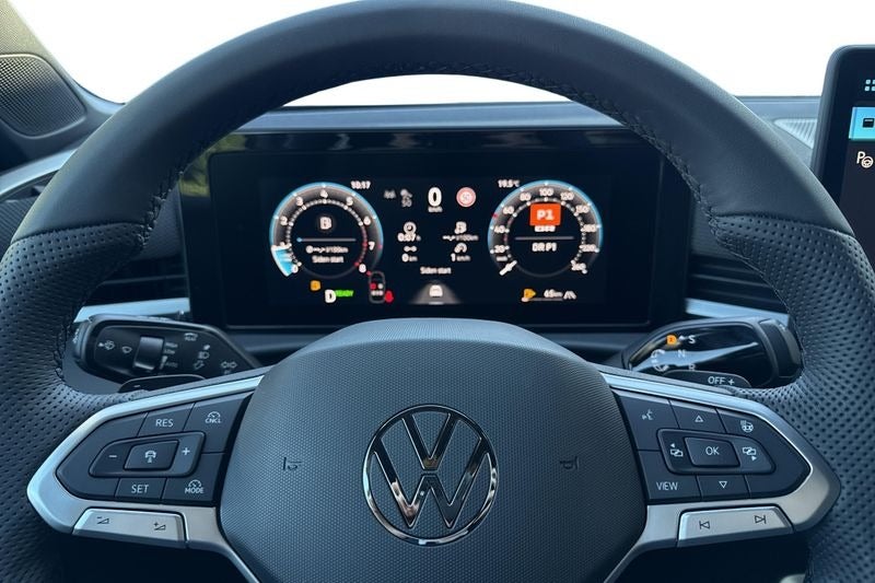 VW T-Roc 1,5 eTSi 150 R-line DSG 5d