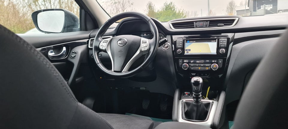 Nissan Qashqai 1,2 Dig-T 115 Tekna 5d