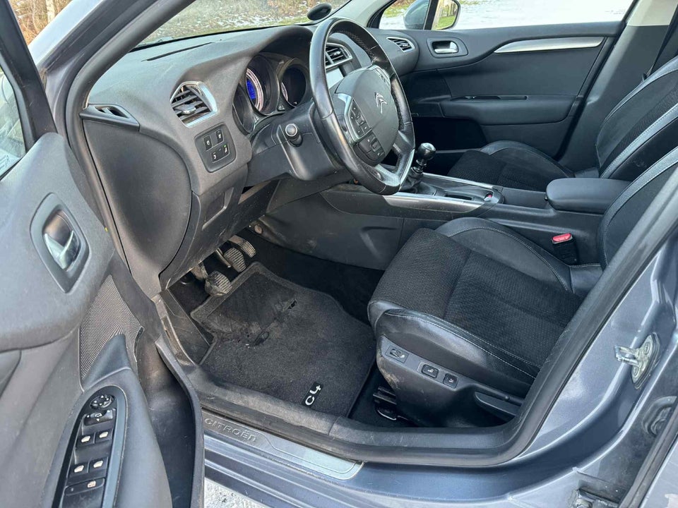 Citroën C4 2,0 HDi 150 Exclusive 5d