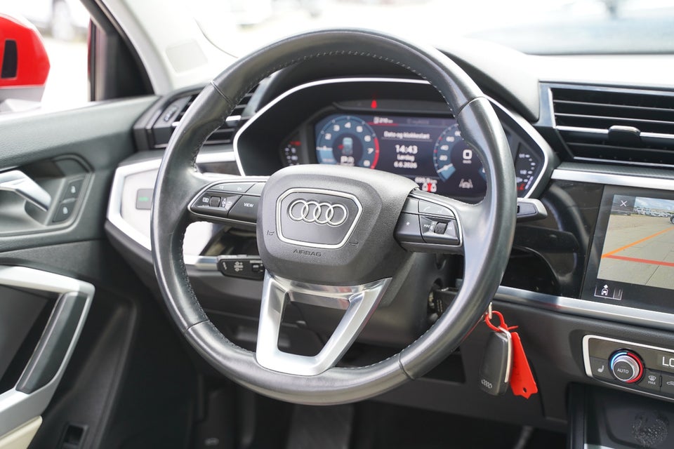 Audi Q3 35 TFSi Advanced Prestige S-tr. 5d