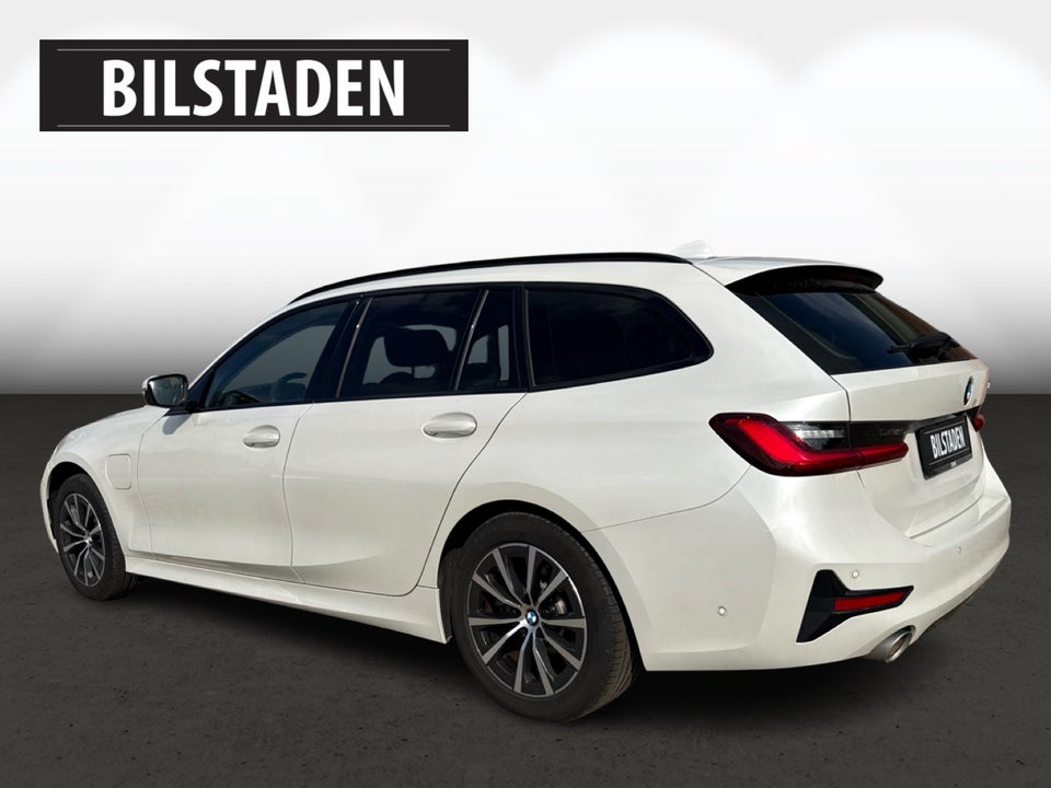 BMW 330e 2,0 Touring Sport Line aut. 5d