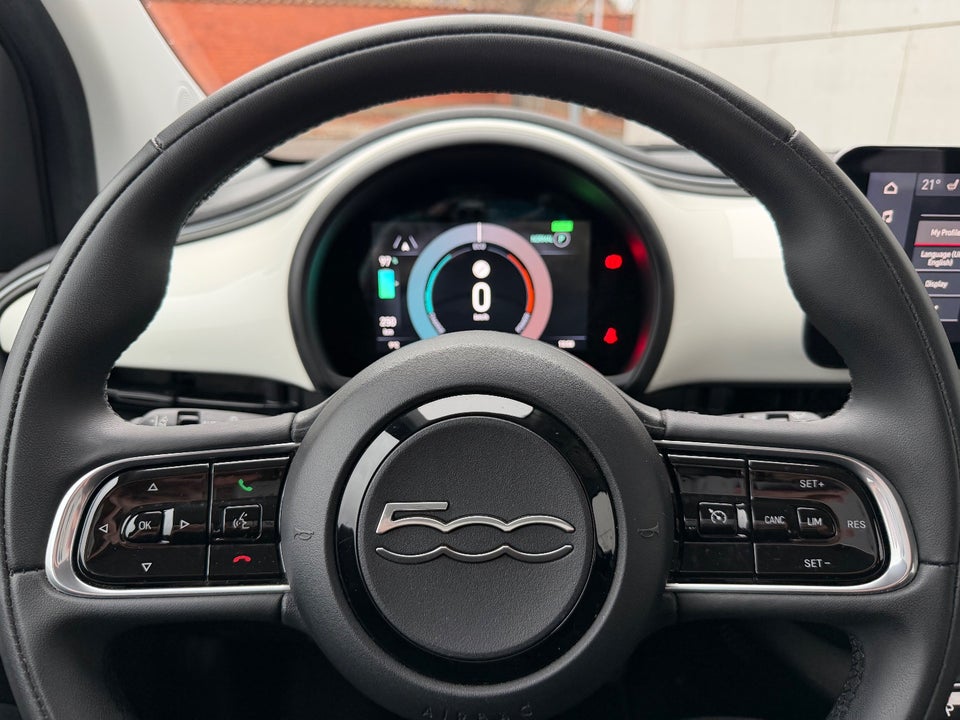 Fiat 500e 42 Icon 3d