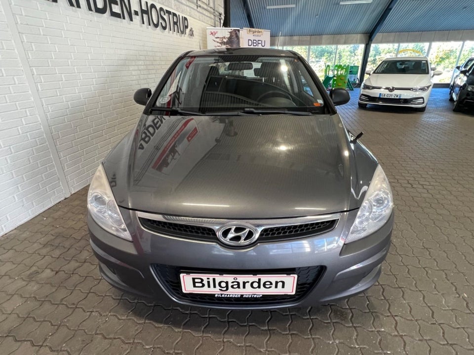 Hyundai i30 1,6 CRDi 90 Classic CW 5d