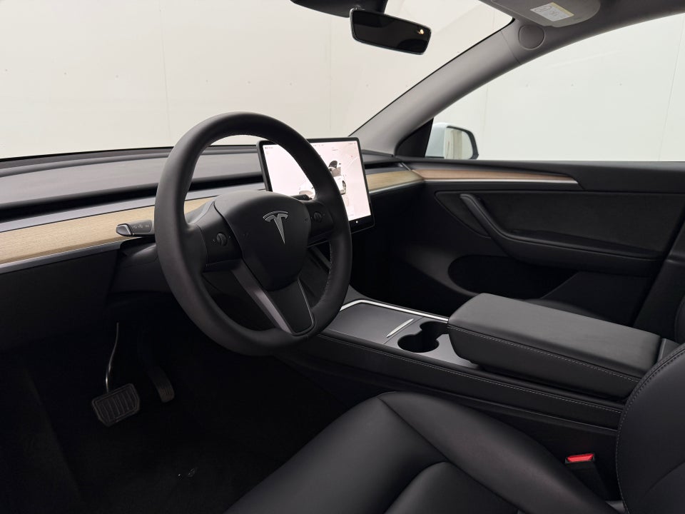 Tesla Model Y RWD 5d