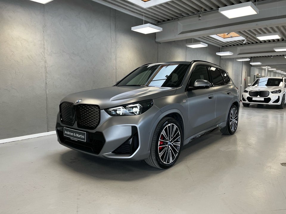 BMW iX1 xDrive30 M-Sport 5d