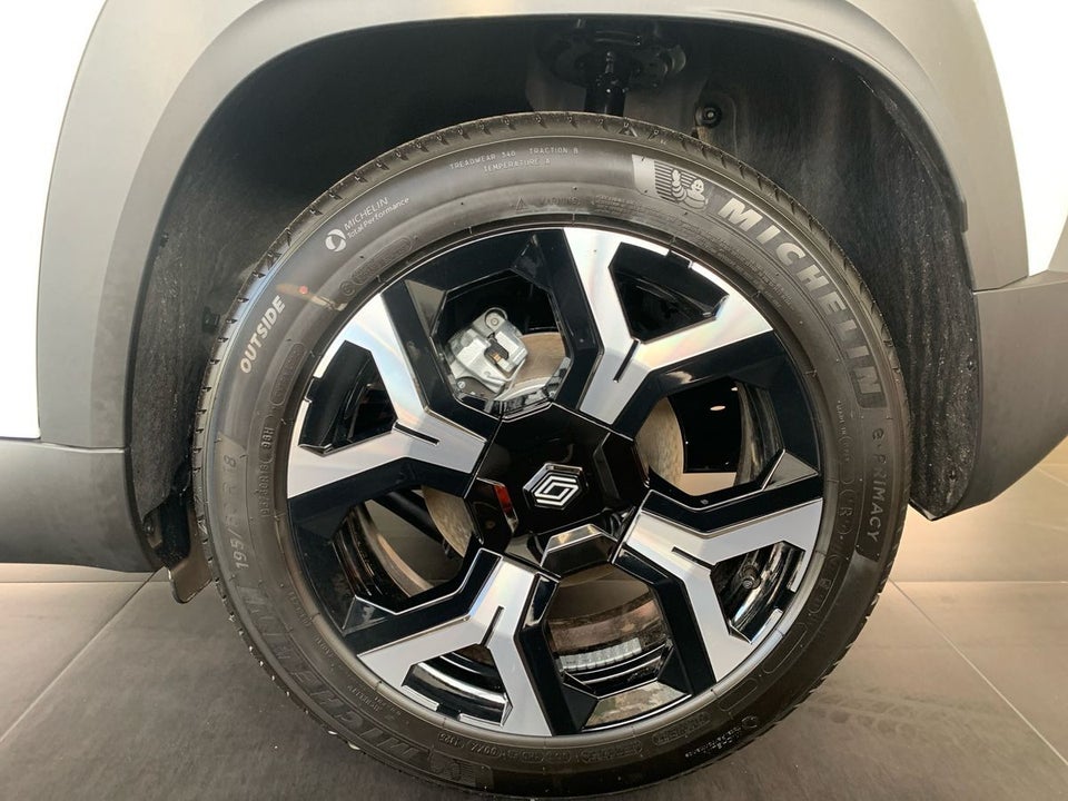 Renault 4 E-Tech 52 Techno 5d