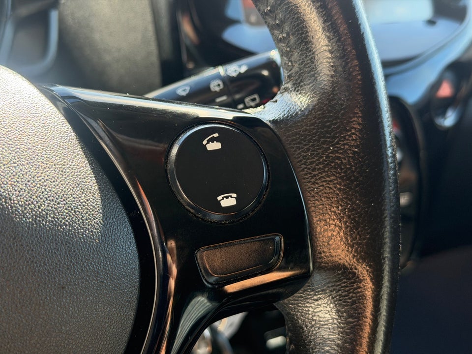 Toyota Aygo 1,0 VVT-i x-cellence 5d