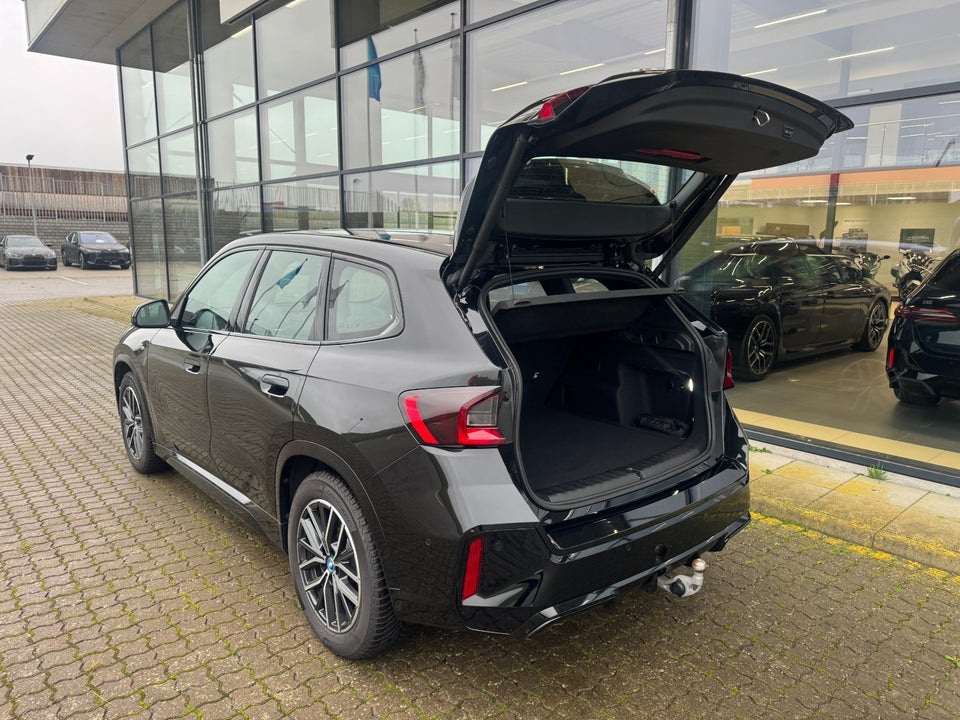 BMW iX1 xDrive30 M-Sport 5d