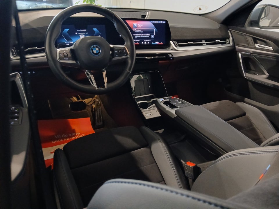 BMW iX2 eDrive20 M-Sport Premium 5d