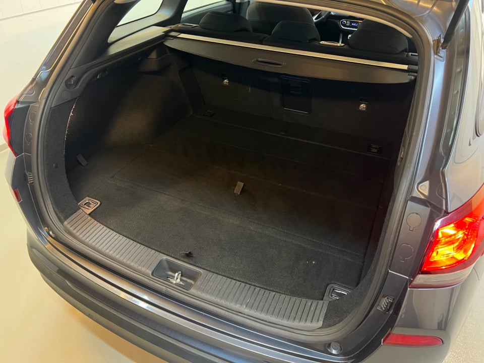 Hyundai i30 1,4 T-GDi Trend stc. 5d