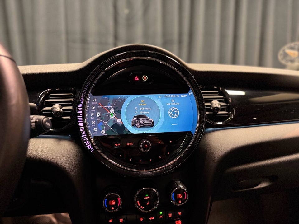 MINI Cooper SE Edition Premium Plus 3d
