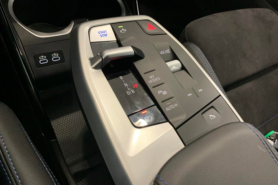 BMW iX1 eDrive20 M-Sport 5d