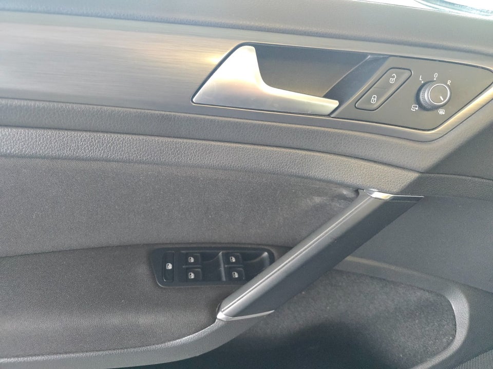 VW Golf VII 1,5 TSi 150 Comfortline Variant 5d