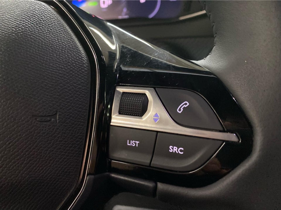 Peugeot e-2008 50 Allure 5d