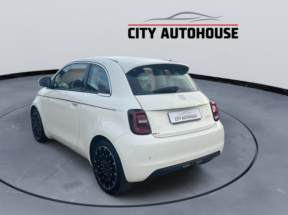 Fiat 500e 42 la Prima by Bocelli 3+1 4d