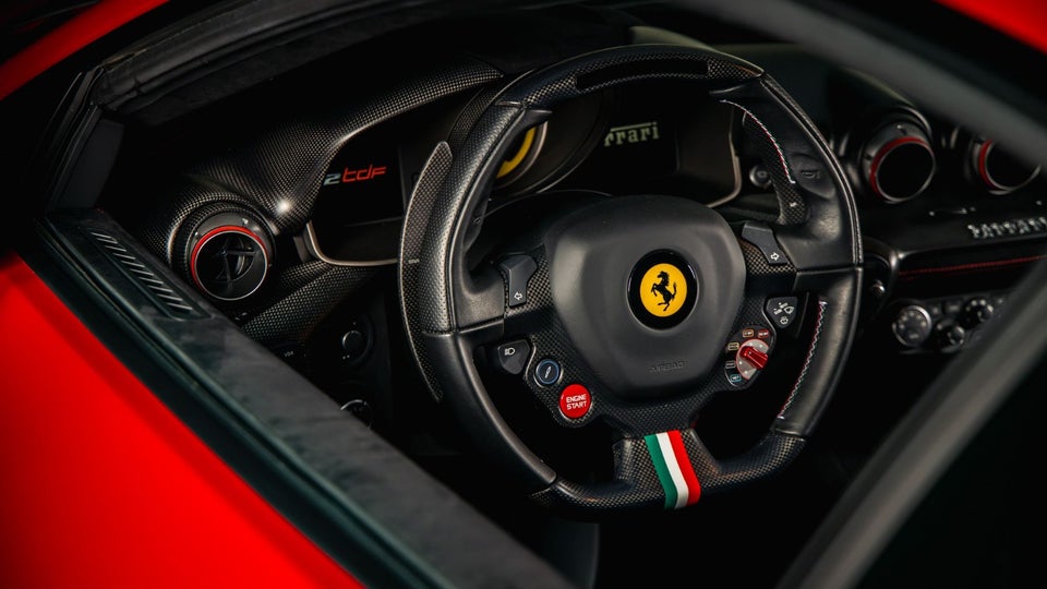 Ferrari F12tdf 6,3 DCT 2d