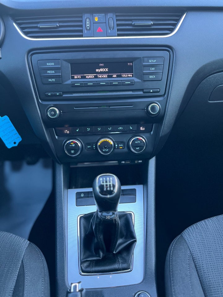 Skoda Octavia 1,4 TSi 140 Elegance Combi 5d