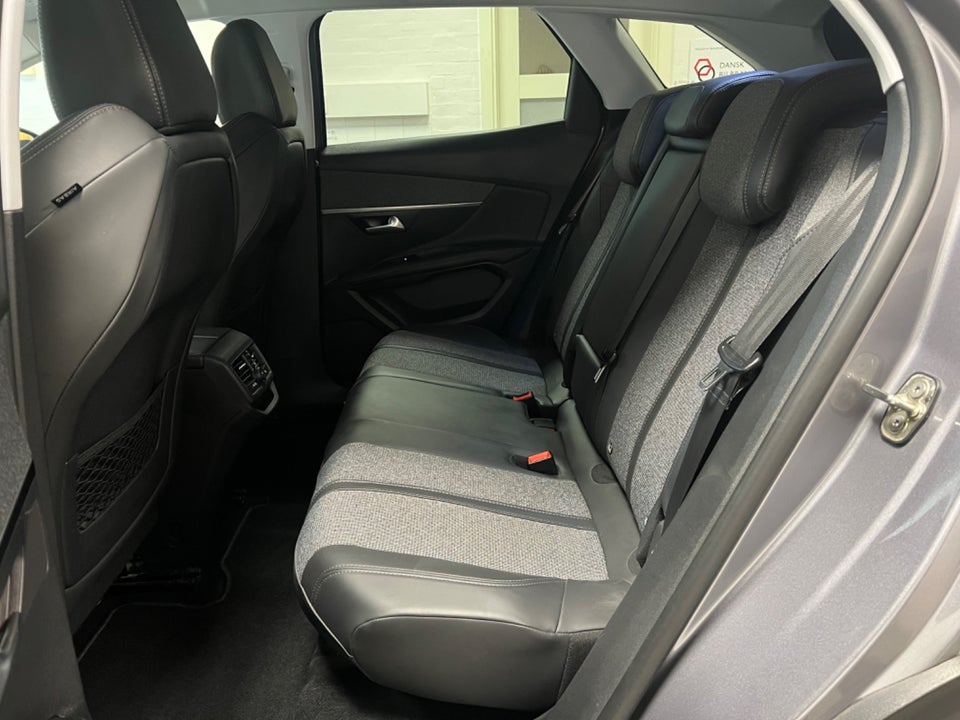 Peugeot 3008 1,6 BlueHDi 120 Allure EAT6 5d