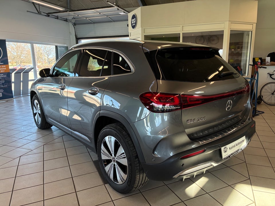 Mercedes EQA300 AMG Line 4Matic 5d