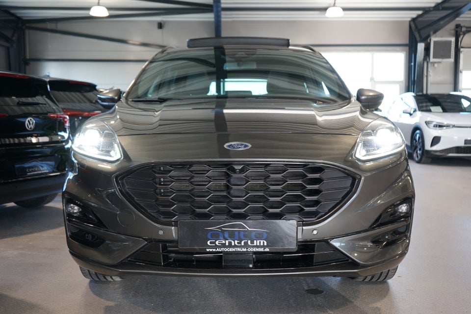 Ford Kuga 2,5 PHEV ST-Line X CVT 5d