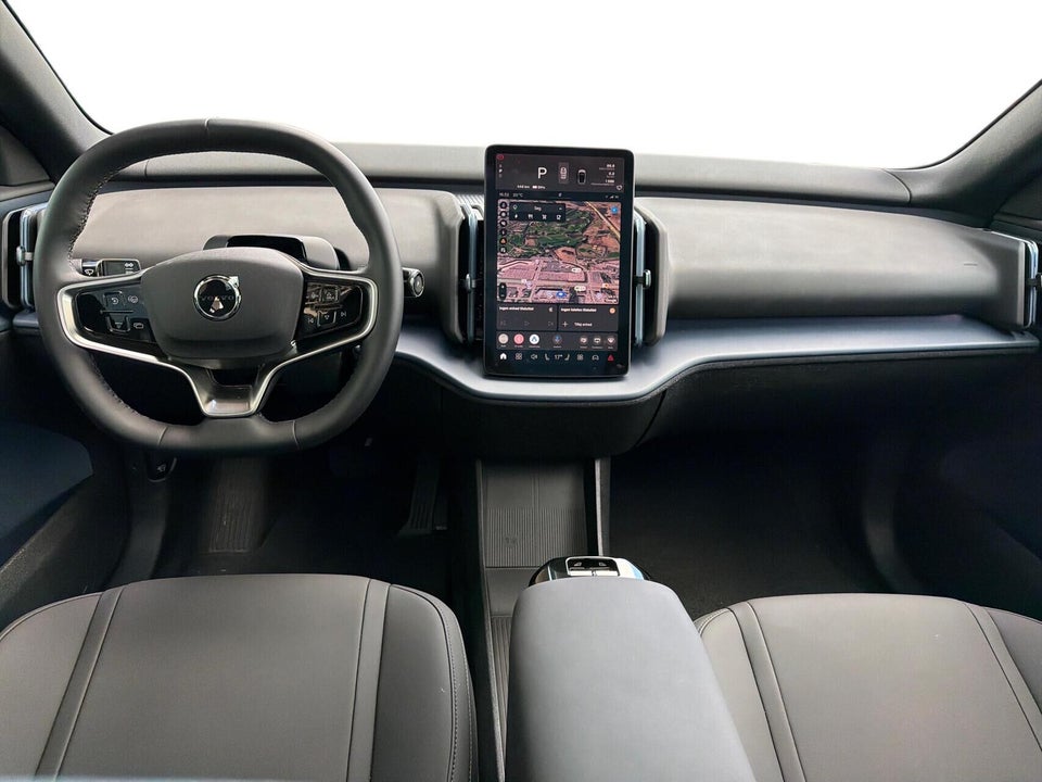 Volvo EX30 Extended Range Black Edition 5d