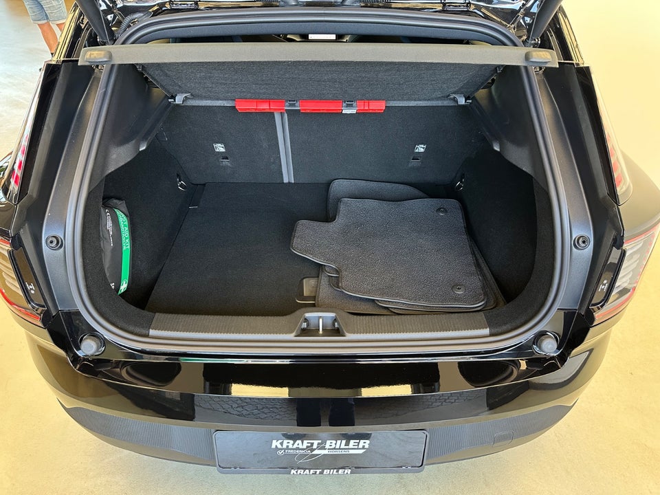 Volvo EX30 Extended Range Plus 5d