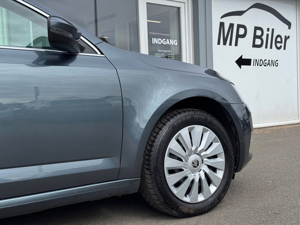 Skoda Octavia 1,6 TDi 115 Style Combi 5d